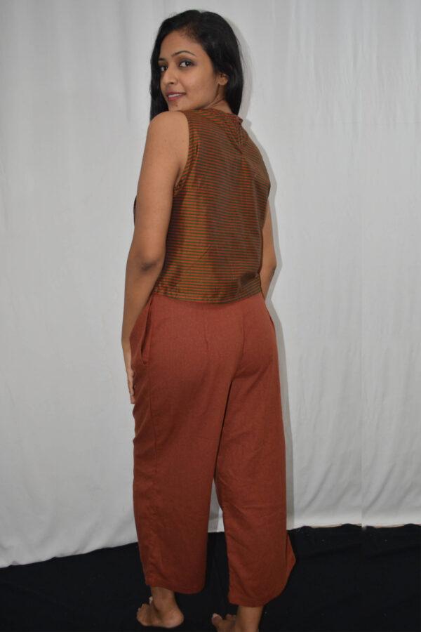 Hugged Knee Length Pant - Image 2