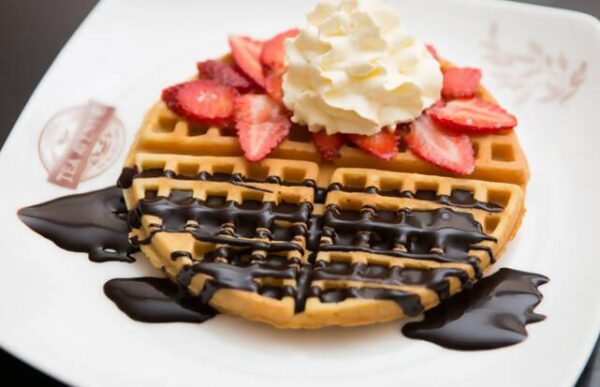 Waffle With Strawberries & Cream