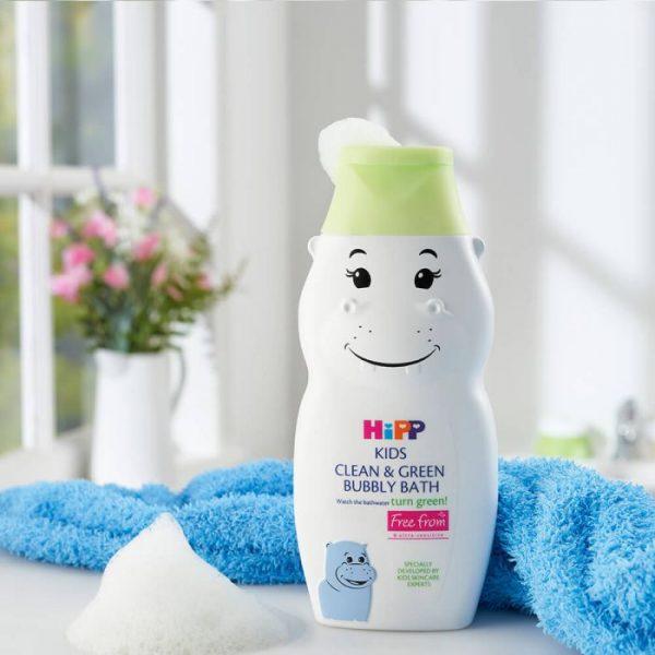 HiPP Kids clean & green bubbly Sensitive skin bath hippo 300ml in a bottle