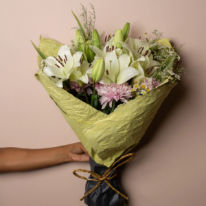 Valentine's Day Special - Quickee Flower Bunch Blanche