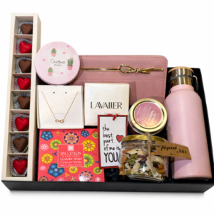 Valentine's Day Special - Quickee The Luxe Valentine Box Gift Hamper